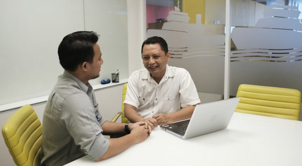 Kapan Kita Wajib Menggunakan Jasa Penerjemah Tersumpah Bahasa Portugis