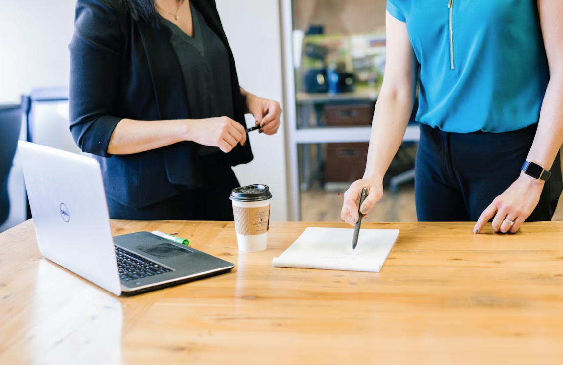 Urus Dokumen Kuliah di Luar Negeri dengan Jasa Penerjemah Tersumpah Portugis